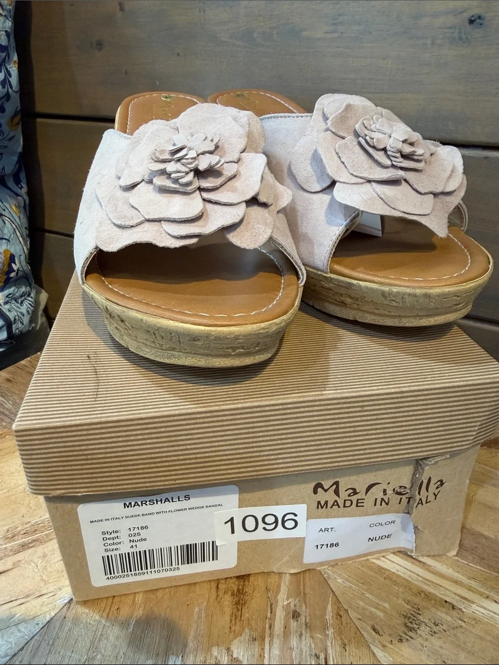 Women’s Flower Applique Slide Sandals - Light Pink